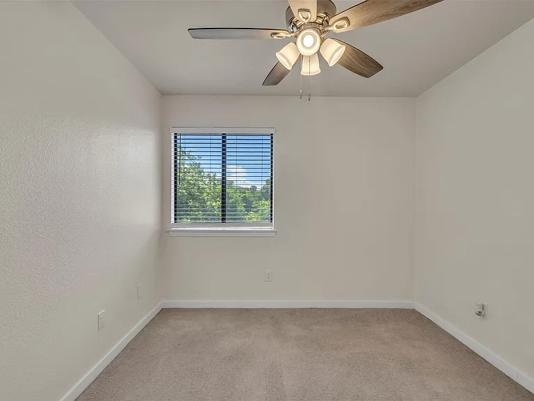12312 Yarmont Way — Photo 27