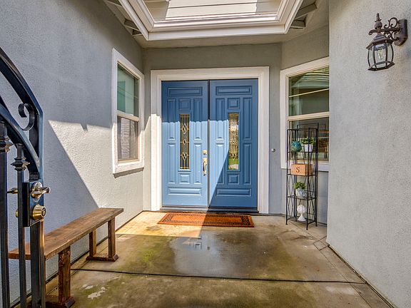3rd image of 2842 Autumn Falls Ln