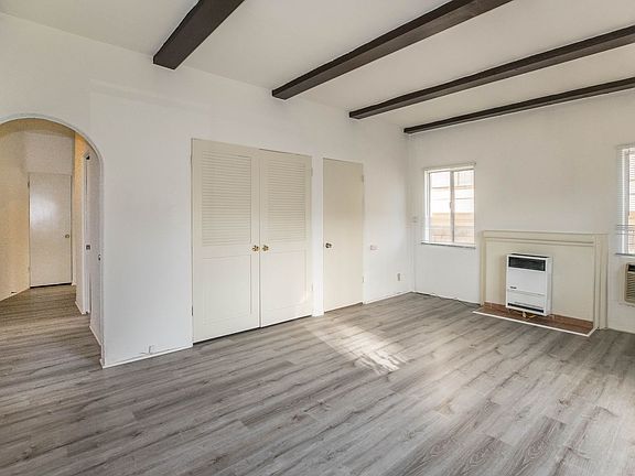 3rd image of 129 S Canon Dr APT 2