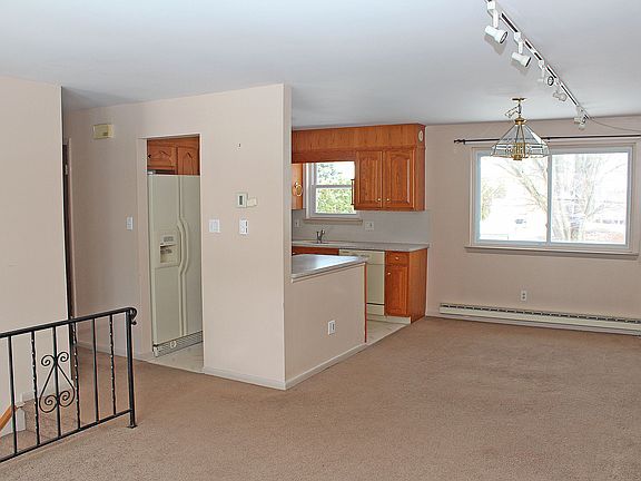 2nd image of 415 Hollyann Dr
