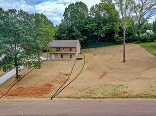 1741 Derby Downs Dr, Friendsville, TN 37737