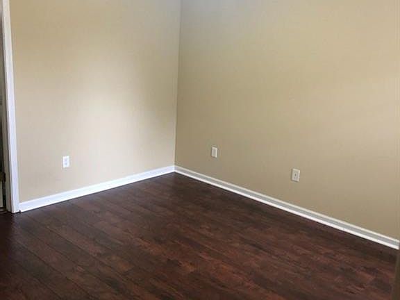 4th image of 8257 Dison Dr