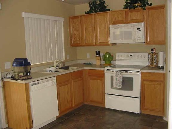 3rd image of 2850 S VEGAS Place