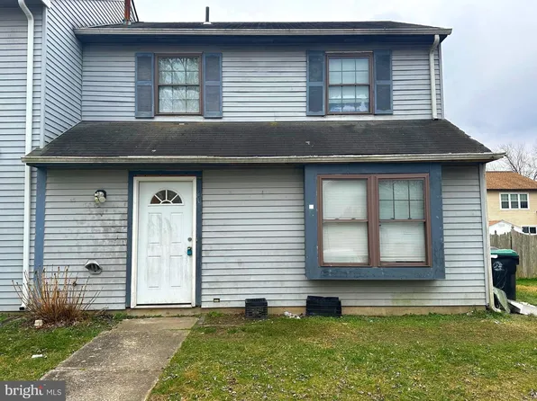 60 Hampton Gate Dr, Sicklerville, NJ 08081