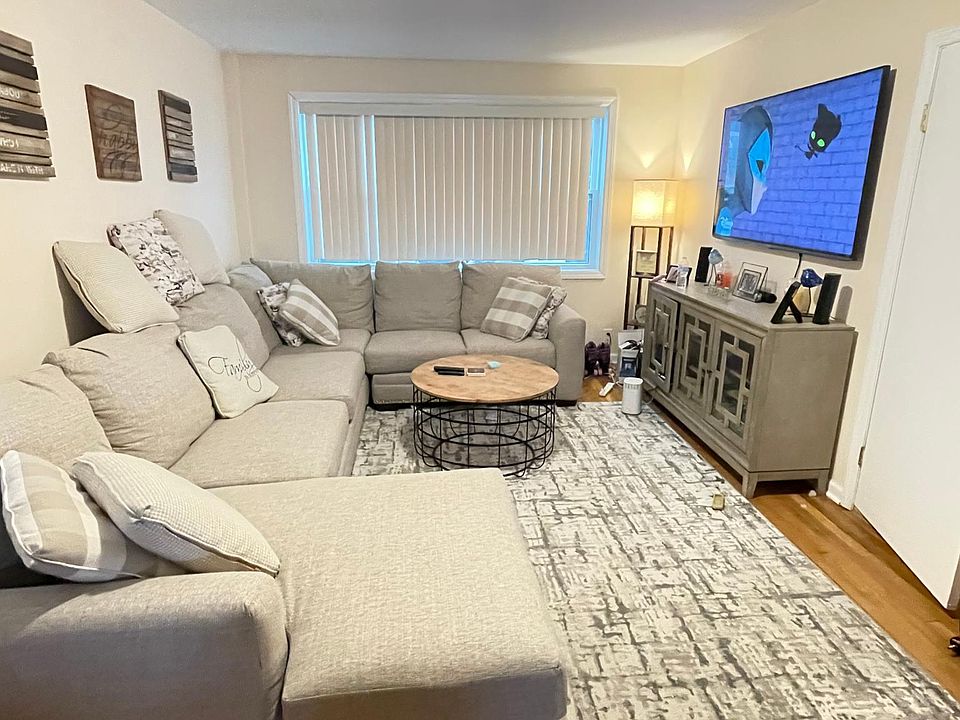 1st image of 1162 Ellsworth Ave Floor 2