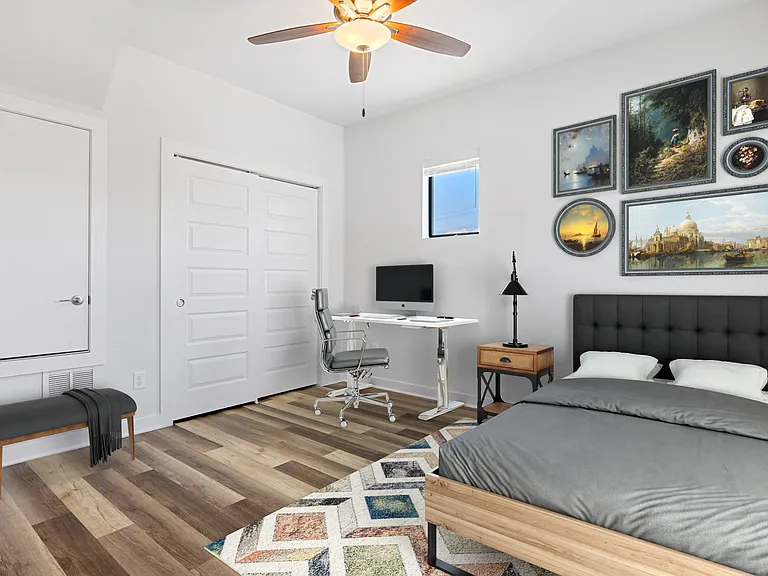 1114 N Olive St — Photo 21