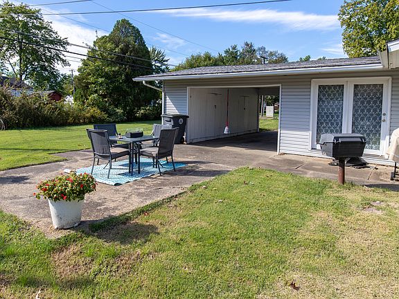5th image of 524 Greenleaf Dr