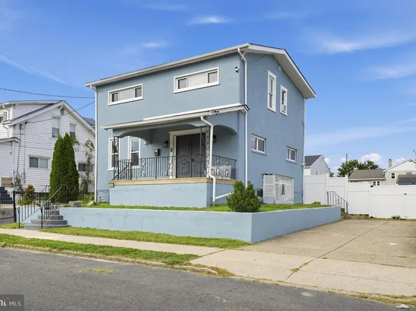 3605 Glenn St, Philadelphia, PA 19114