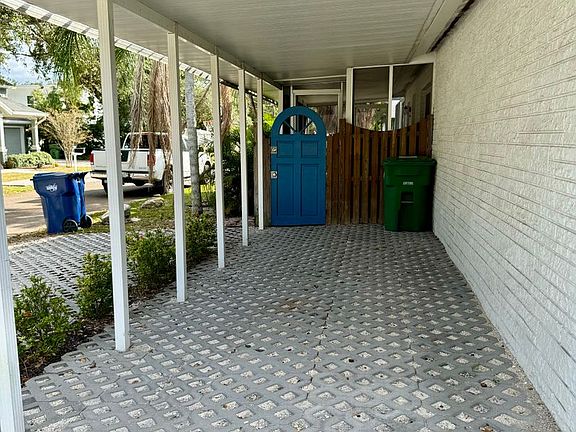 4th image of 2902 W Wallace Ave