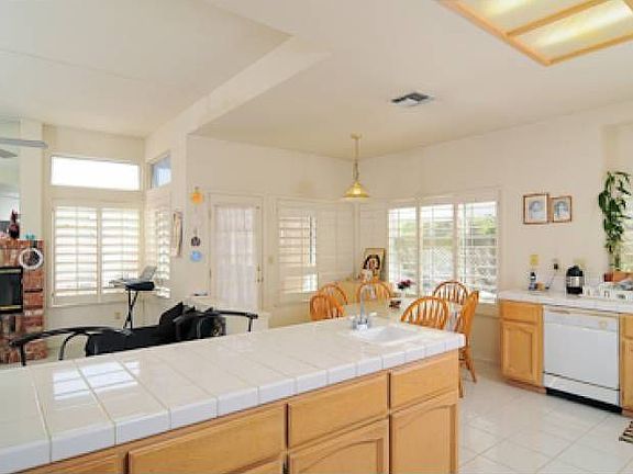 4th image of 106 Blencowe Ct