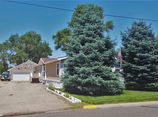 320 Pine St, Sutherland, NE 69165