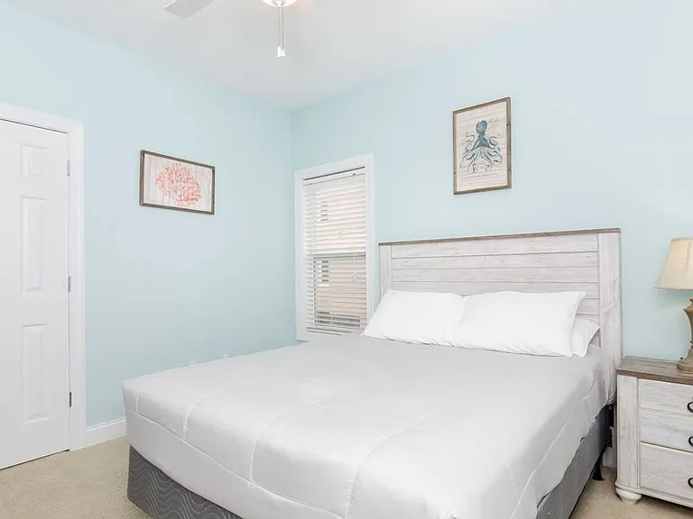 1604 Canal Dr #1 — Photo 25