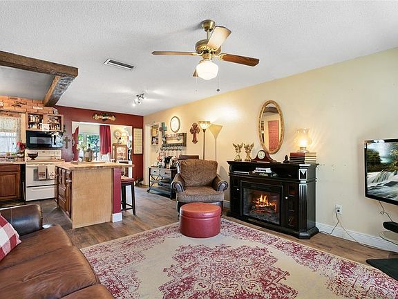 3rd image of 3807 E Esther St