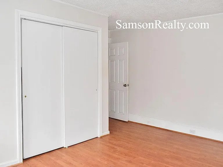 142 Elton St #3 — Photo 8