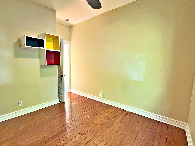 1827 N Skidmore St — Photo 12