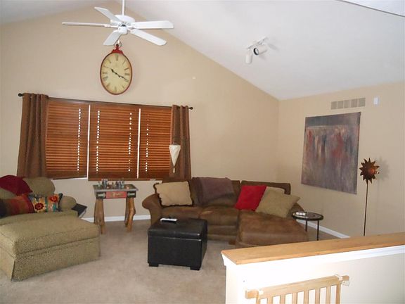 3rd image of 4405 Laurel Creek Dr