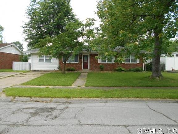 4th image of 2308 O'Hare Ave