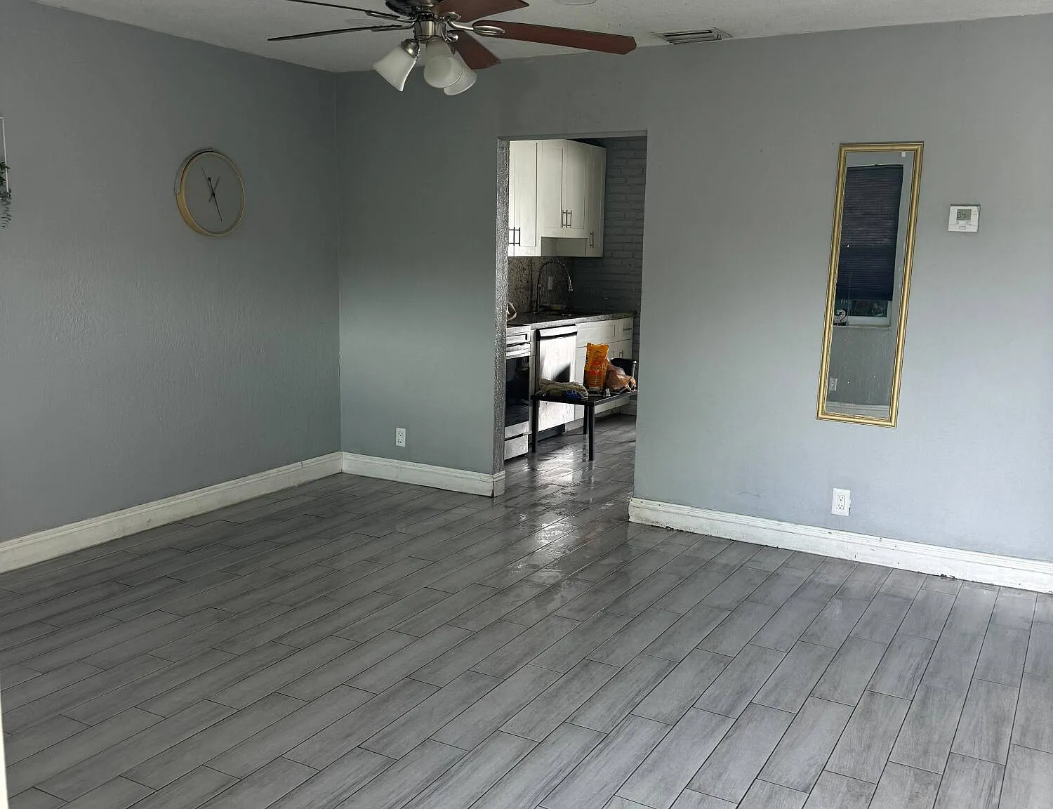 2 bed, 1.0 bath, 754 sqft, $1,990 — Photo 3