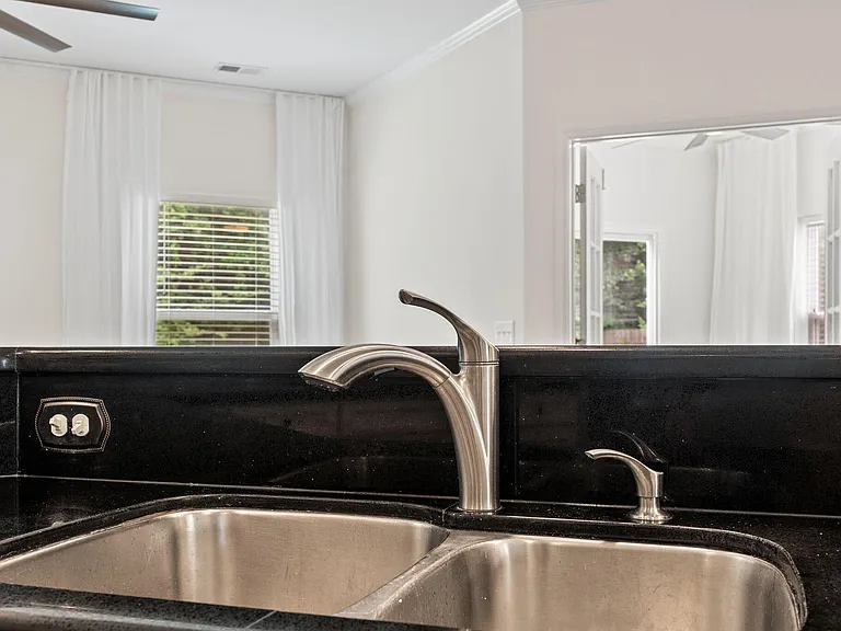 2816 Ortega Dr — Photo 16