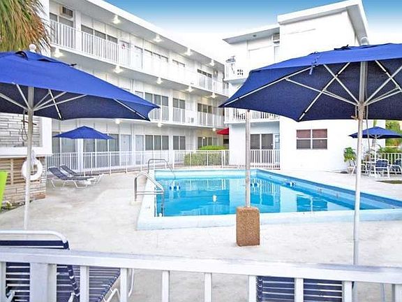3rd image of 2101 Normandy Dr APT 304