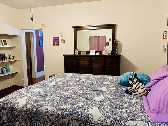 5th image of 3418 Oneal St