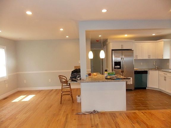 3rd image of 88-30 Sabre Street