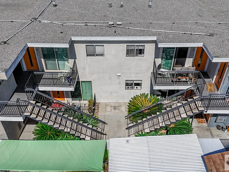 4640 Bancroft St — Photo 2