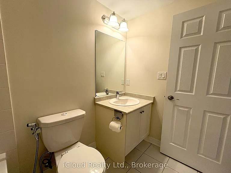 2466 Village Cmn — Photo 47