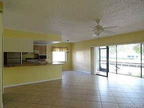 4th image of 4727 SW 13th Ave APT 106