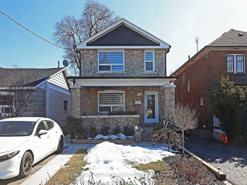 1st image of 15 Denison Rd W