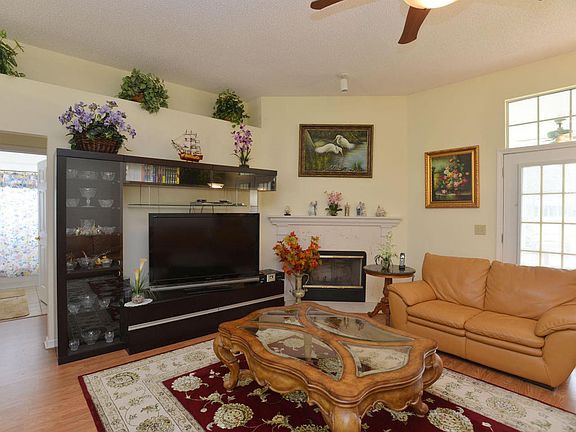 4th image of 12194 Silver Saddle Dr
