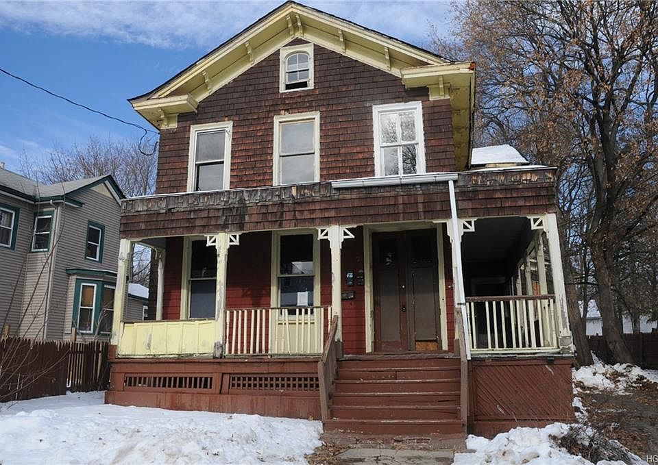 1st image of 7 Mountain Ave
