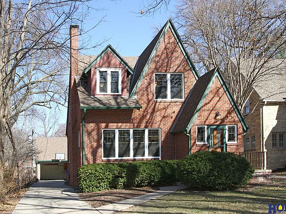 3rd image of 2944 Woodsdale Blvd