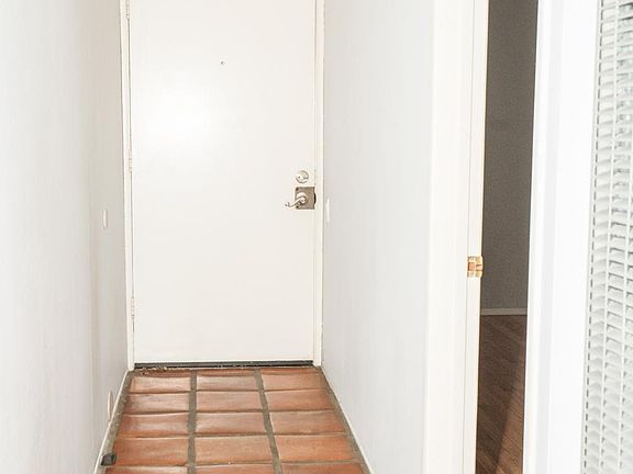 2nd image of 2236 Chatsworth Blvd