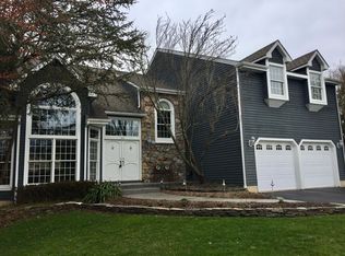 60 Berkshire Dr, Sewell, NJ 08080
