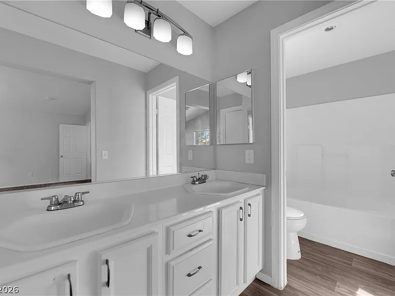 2918 Pelican Breeze Ct — Photo 23