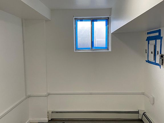 5th image of 1682 Topping Ave APT B