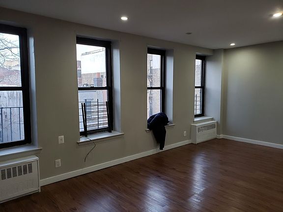 2nd image of 1357 Eastern Pkwy #33
