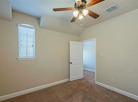 4th image of 4404 Bobcat Ln