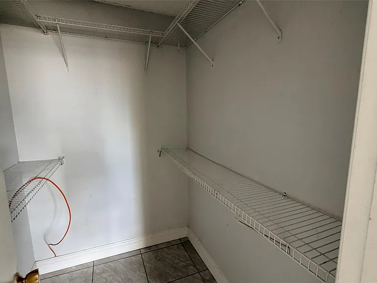 1731 SE 15th St #503 — Photo 8