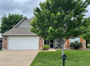 8133 Forrest Glenn Rd, Claremore, OK 74019