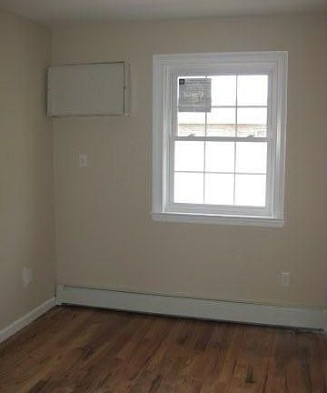 5th image of 2920 Wickham Ave