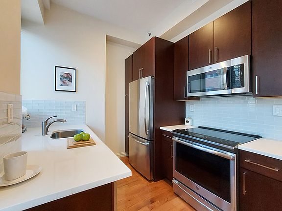 3rd image of 40-02 Broadway #37