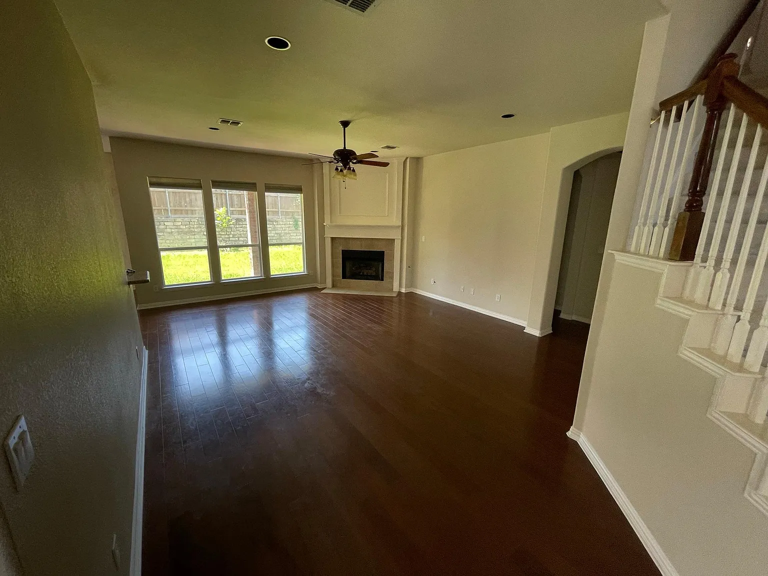 1920 Old York Dr — Photo 4