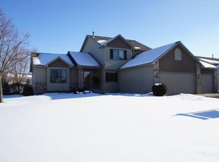 1517 Homestead St, Shakopee, MN 55379