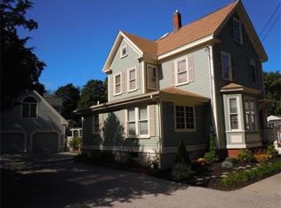 14 Oak St, Newburyport, MA 01950