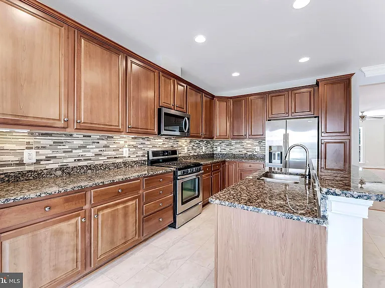 43583 White Cap Ter — Photo 18