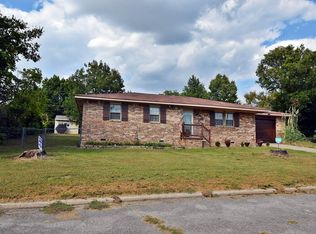 506 W 3rd St, Tahlequah, OK 74464