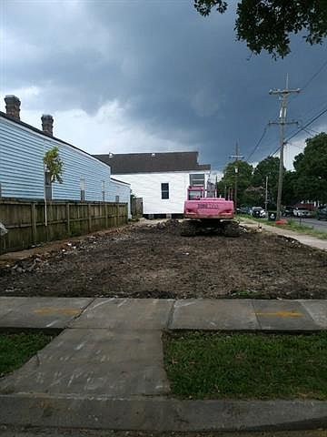 1st image of 136 S Genois St