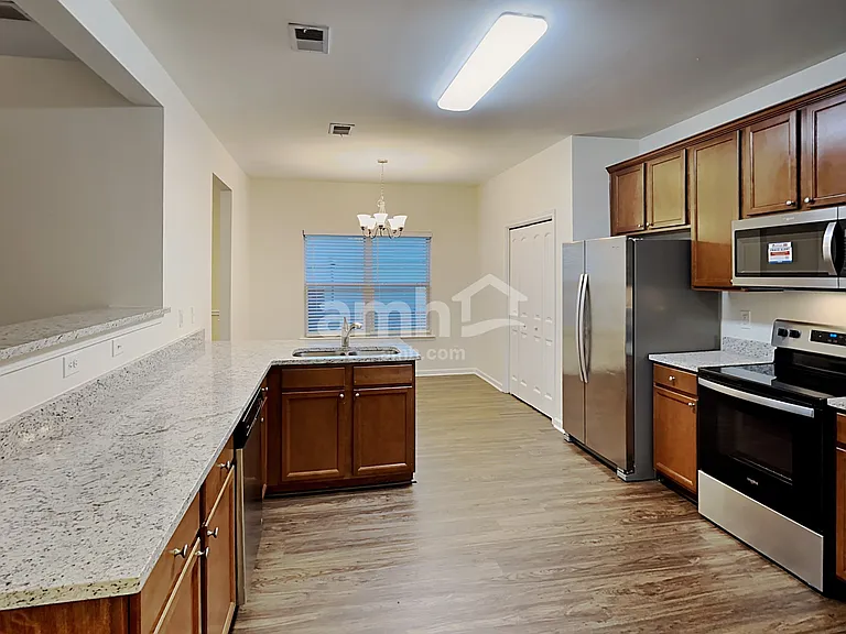 343 Alcovy Way — Photo 3